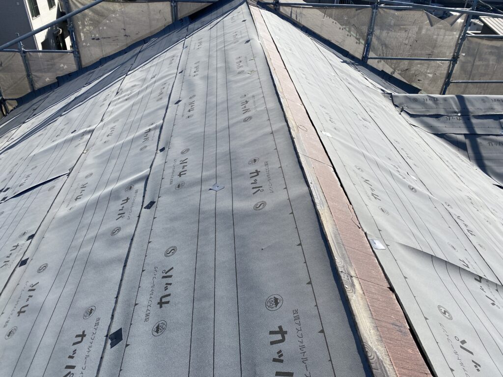 パミールの上からカバー工法