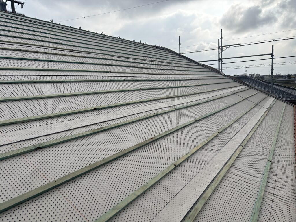 平板瓦への葺き替え工事